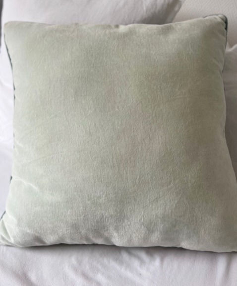 Miniature : coussin en coton imprimé block print 60 x 60 cm motif floral bleu et blanc