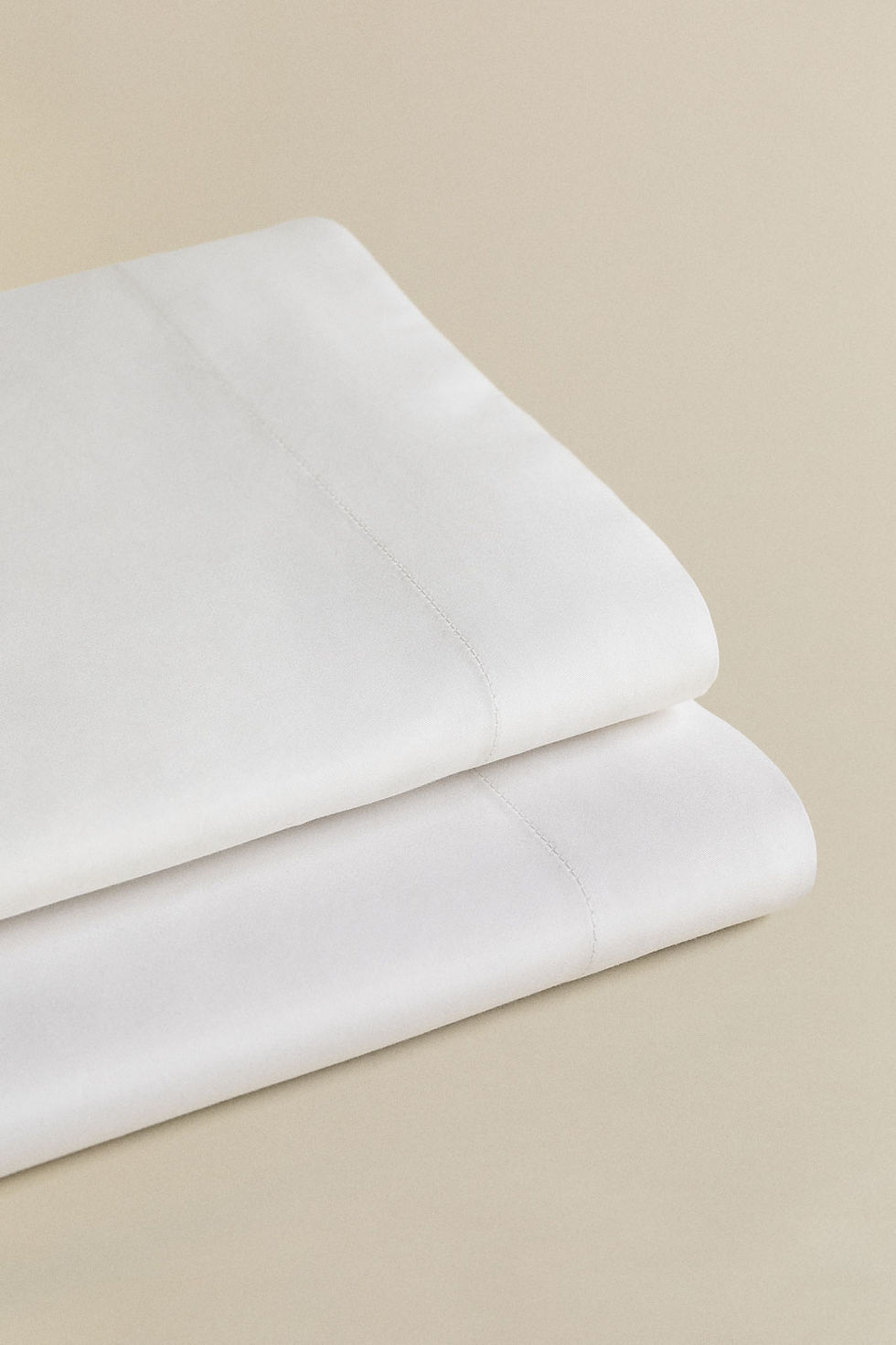 Drap plat en satin blanc