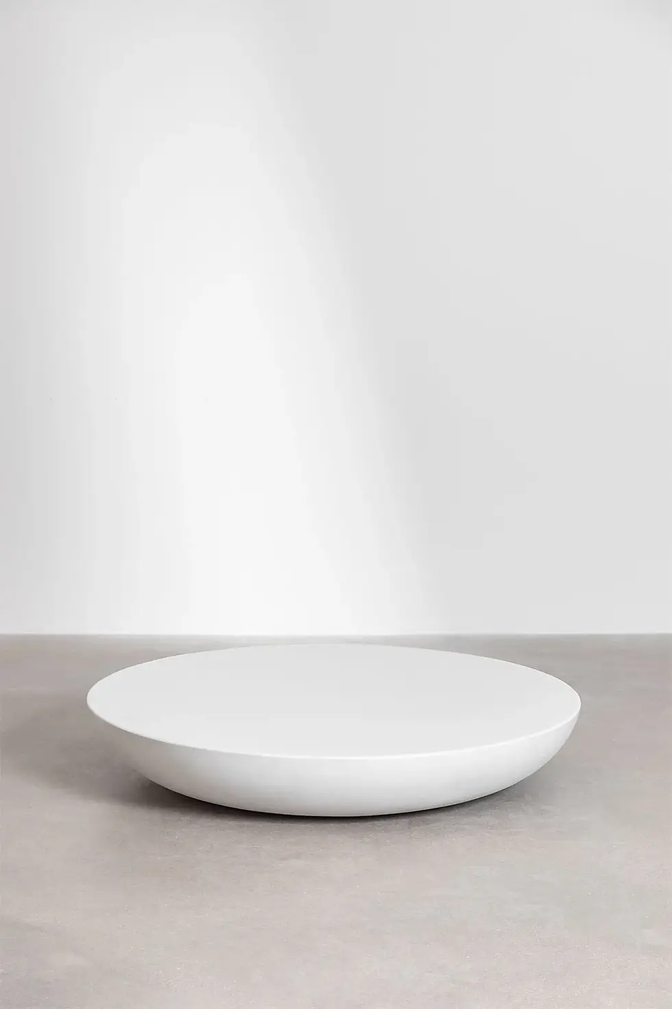 Miniature : Table basse ronde en ciment blanc