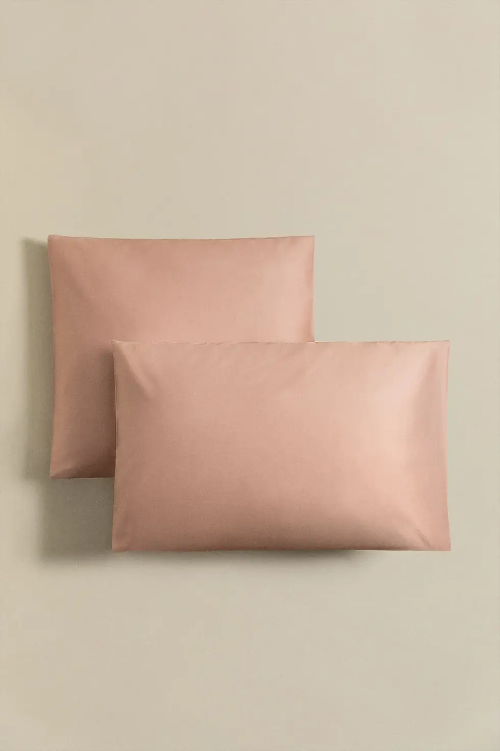 taie d'oreiller en satin rose