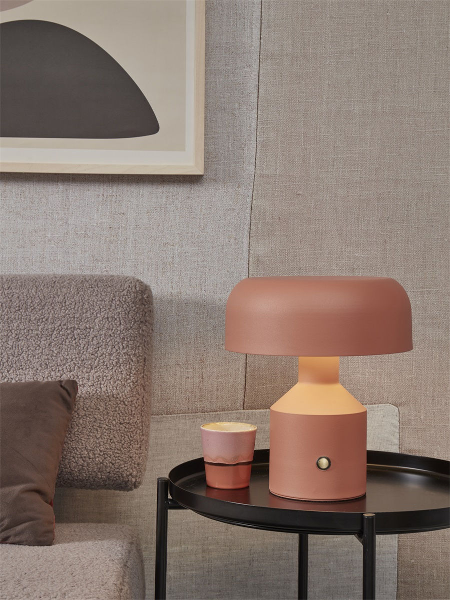 Miniature : lampe de table en fer modèle porto couleur terracotta