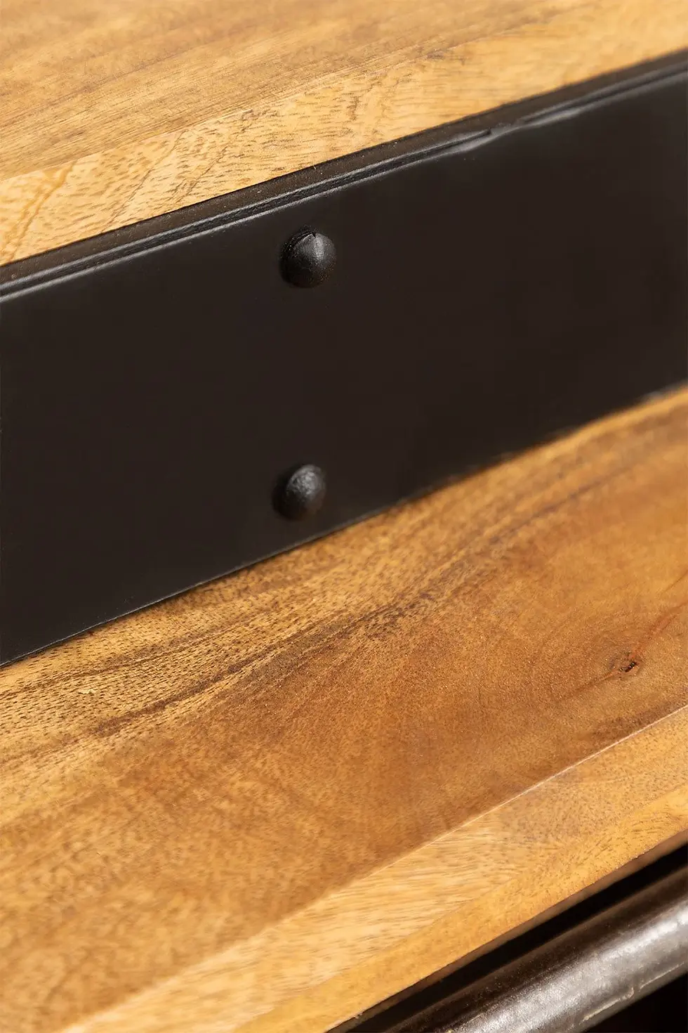 Miniature : bibliothèque en manguier avec échelle en bois recyclé