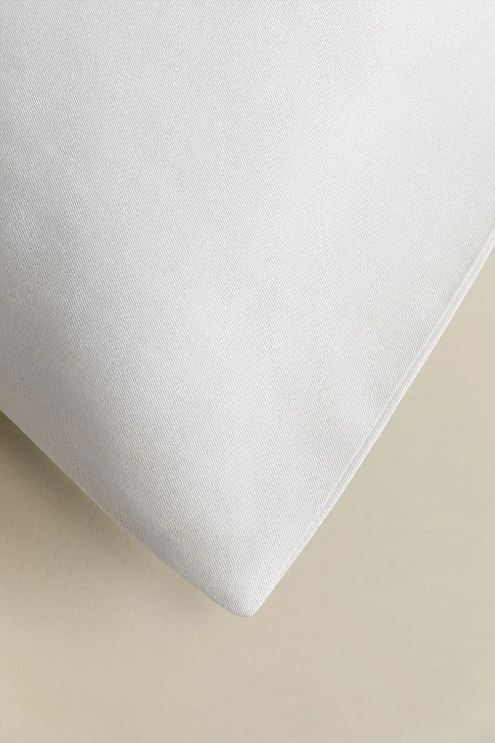 Miniature : housse de couette en satin blanc