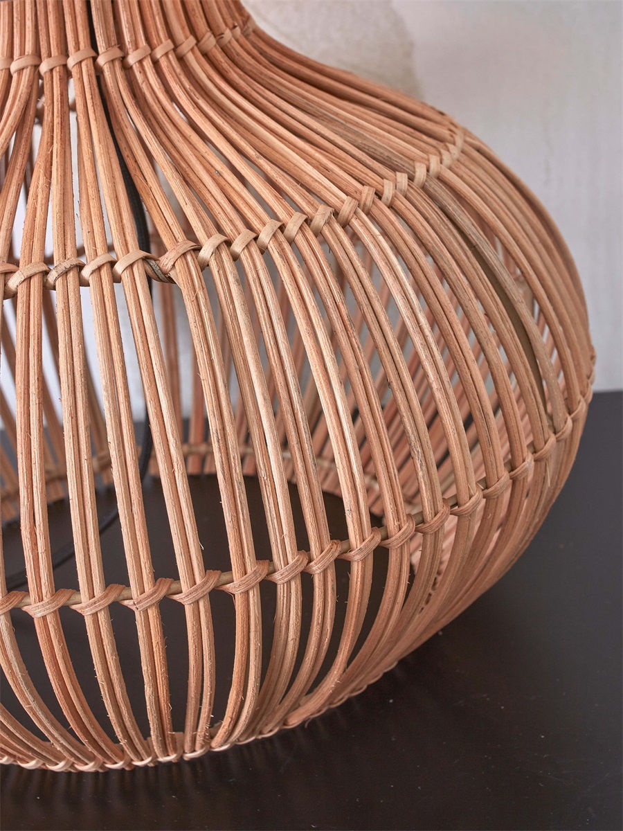Miniature : Lampe en rotin avec abat-jour en lin