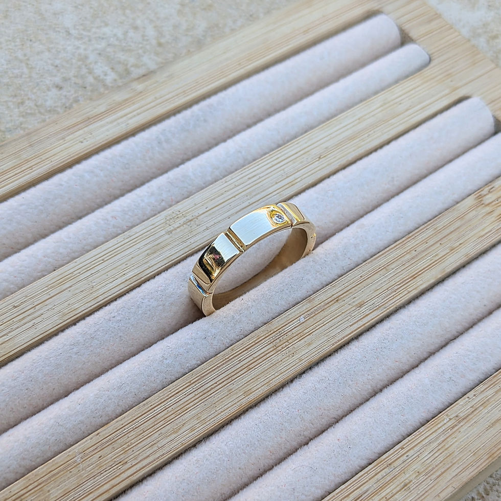 Miniature : Bague en or jaune 750/1000 et diamant
