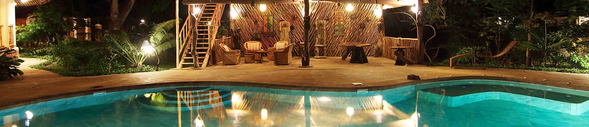 Villa Ndoto at night