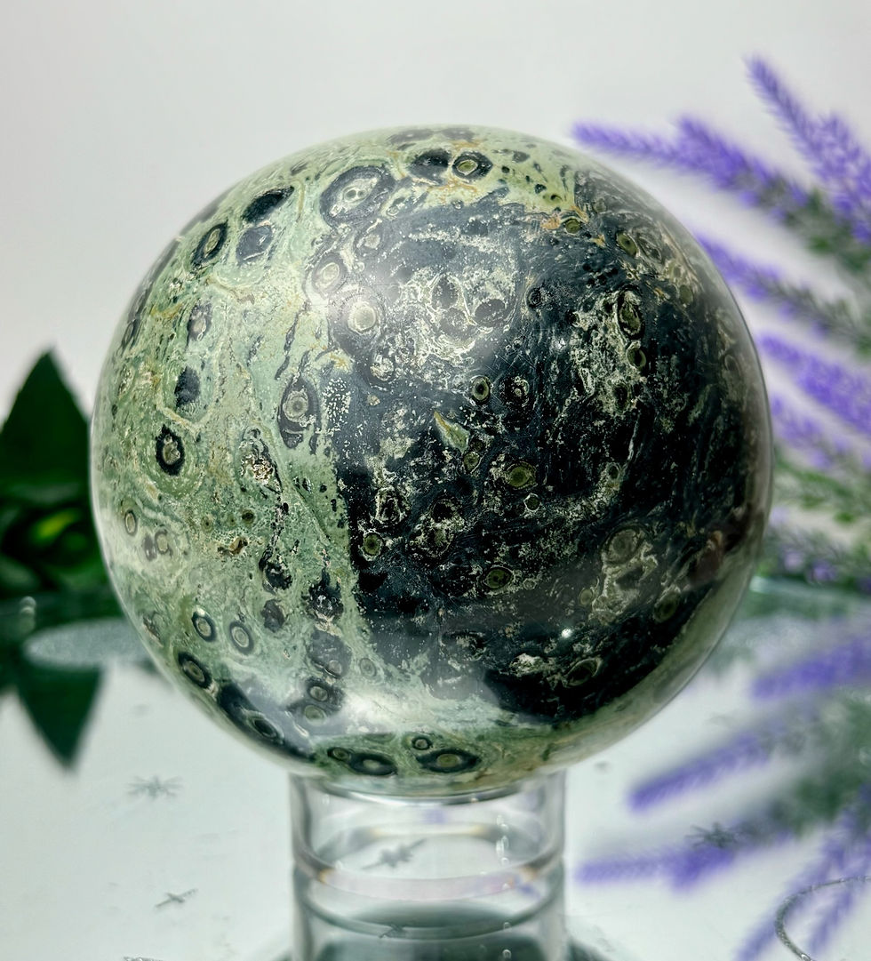 Thumbnail: Kambaba Jasper Spheres