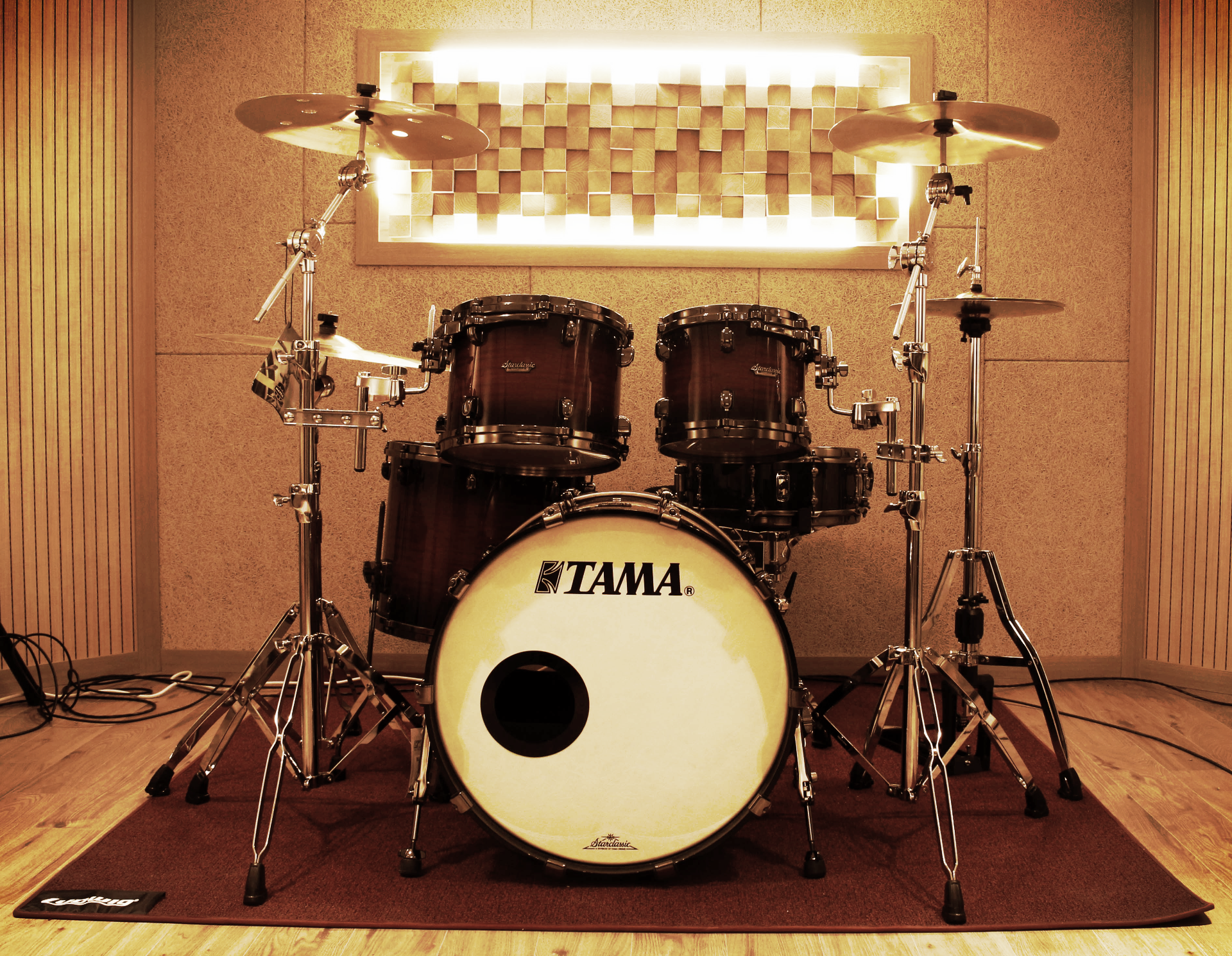 B room Drum