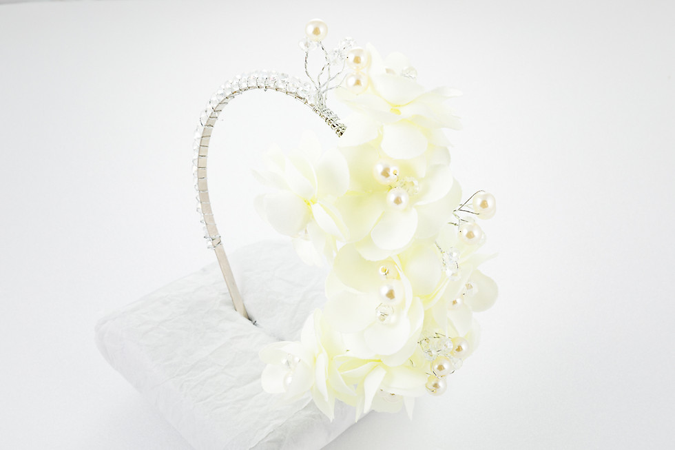 Silver headband with white flowers and pearls