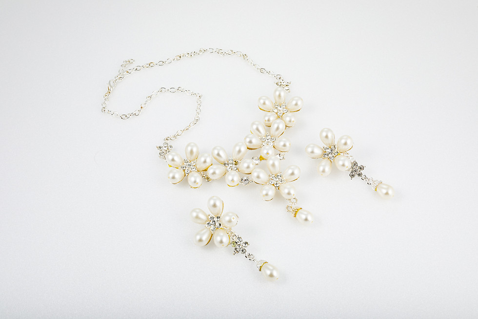 Pearl and crystal floral jewelry set