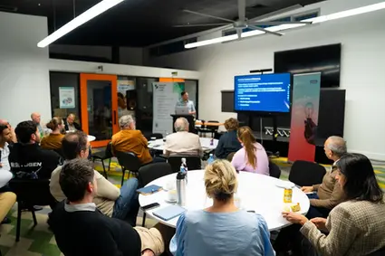 Conference Room vs Meeting Room: Which Should You Book?