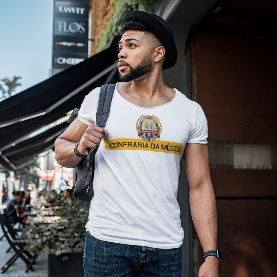 Camiseta Branca Confraria da Música