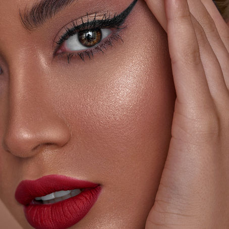 7 Black Eyeliner Ideas to Vamp Up Your Gothic Aesthetic