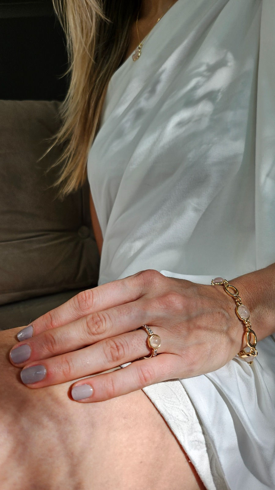 Miniatura: Anel Dourado com Zirconia Quartzo Rosa