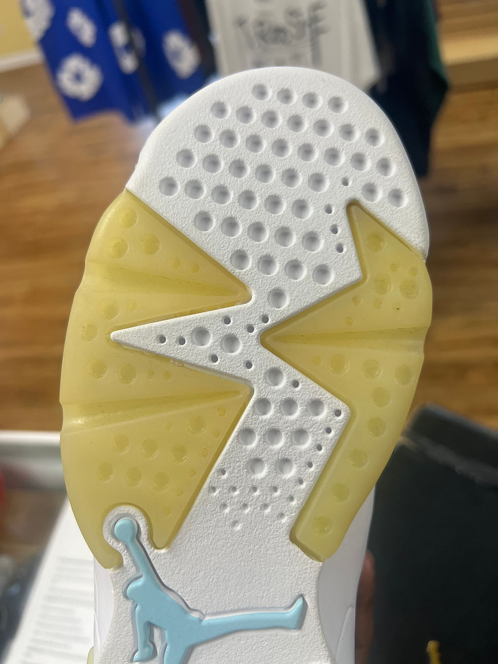 Thumbnail: Jordan 6 “Pantone” sz 6y Preowned 