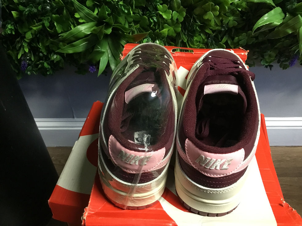 Thumbnail: Nike Dunk Low “Valentines” sz 10.5 New