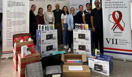 ITAPÚA: Entregan equipamientos para potenciar la atención del VIH en unidades de salud de Itapúa.
