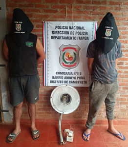 ITAPÚA: Detienen a dos hombres por robo de reflector en Arroyo Porã