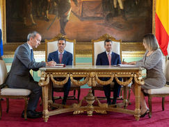 Paraguayos podrán acceder a empleos legales en España gracias a acuerdo bilateral