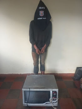 ITAPÚA: Detienen a joven con orden de captura tras robo de un horno eléctrico en Santísima Trinidad