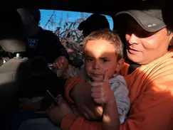 ¡Milagro en el maizal! Hallan con vida al pequeño Mathias tras más de 30 horas desaparecido
