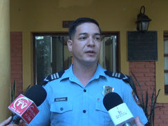 Hurtan calzados y joyas de una camioneta: Vehículo estaba estacionado en la vía pública