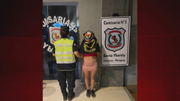 Cae presunta microtraficante en la plaza: Mujer de 23 años fue detenida tras denuncias por consumo de alcohol