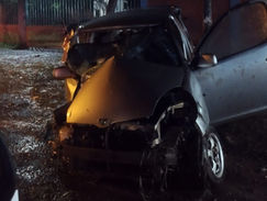 ITAPÚA: Accidente en Capitán Miranda deja a conductor herido tras esquivar motocicleta sin luces.
