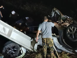 Violento choque contra una columna deja un muerto y otro herido grave en Villa Oliva