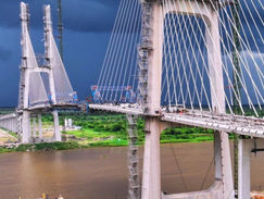 Falta poco más de 100 metros para que Puente de la Bioceánica conecte ambas márgenes del río Paraguay