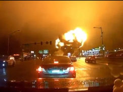 “Varios muertos” tras estrellarse avión pequeño en zona residencial de EEUU