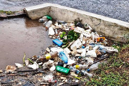 Basura provocó inundaciones en Ybaroty: Gobernación y la Policía realizó trabajos de limpieza
