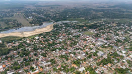 MOPC suscribe contrato para intervención integral de la defensa costera de Alberdi