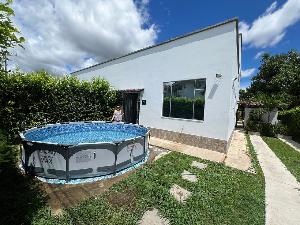 ALQUILA UNA CASA PEQUEÑA CON PISCINA PRIVADA EN MELGAR PARA 1 A 6 PERSONAS