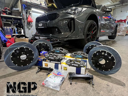 KIA Stinger 3.3L V6 Turbo - AP Racing CP9665 + CP9448 Pro5000R Conversion