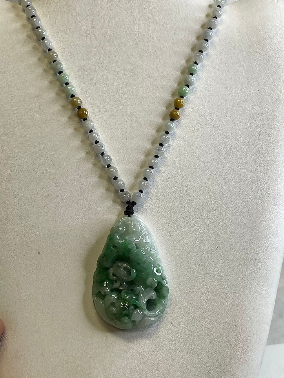 Thumbnail: Jade Floral Necklace