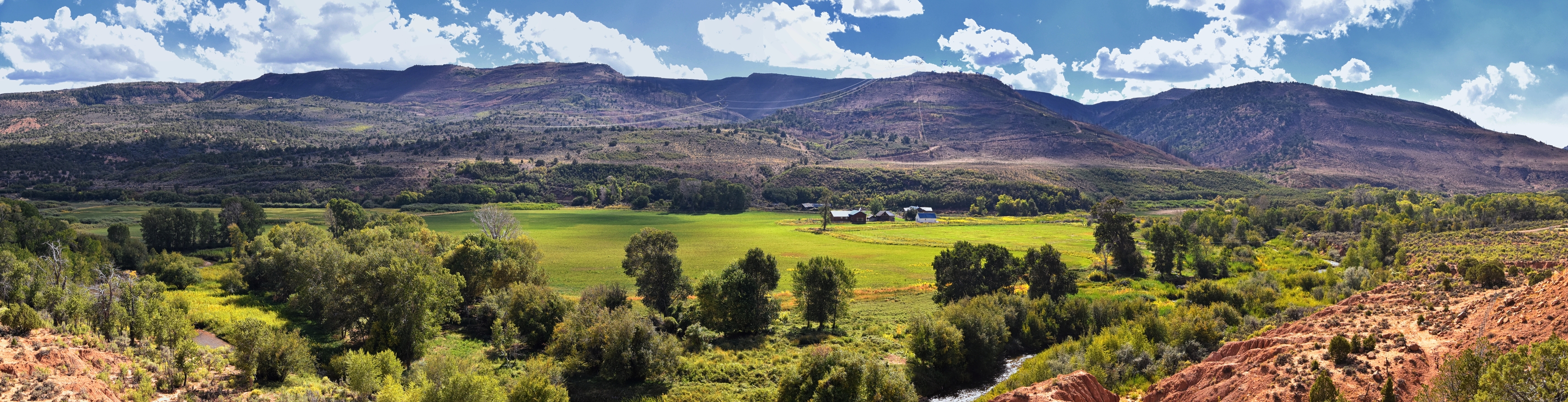 Header image from a 2023 review of The Utah UFO Display