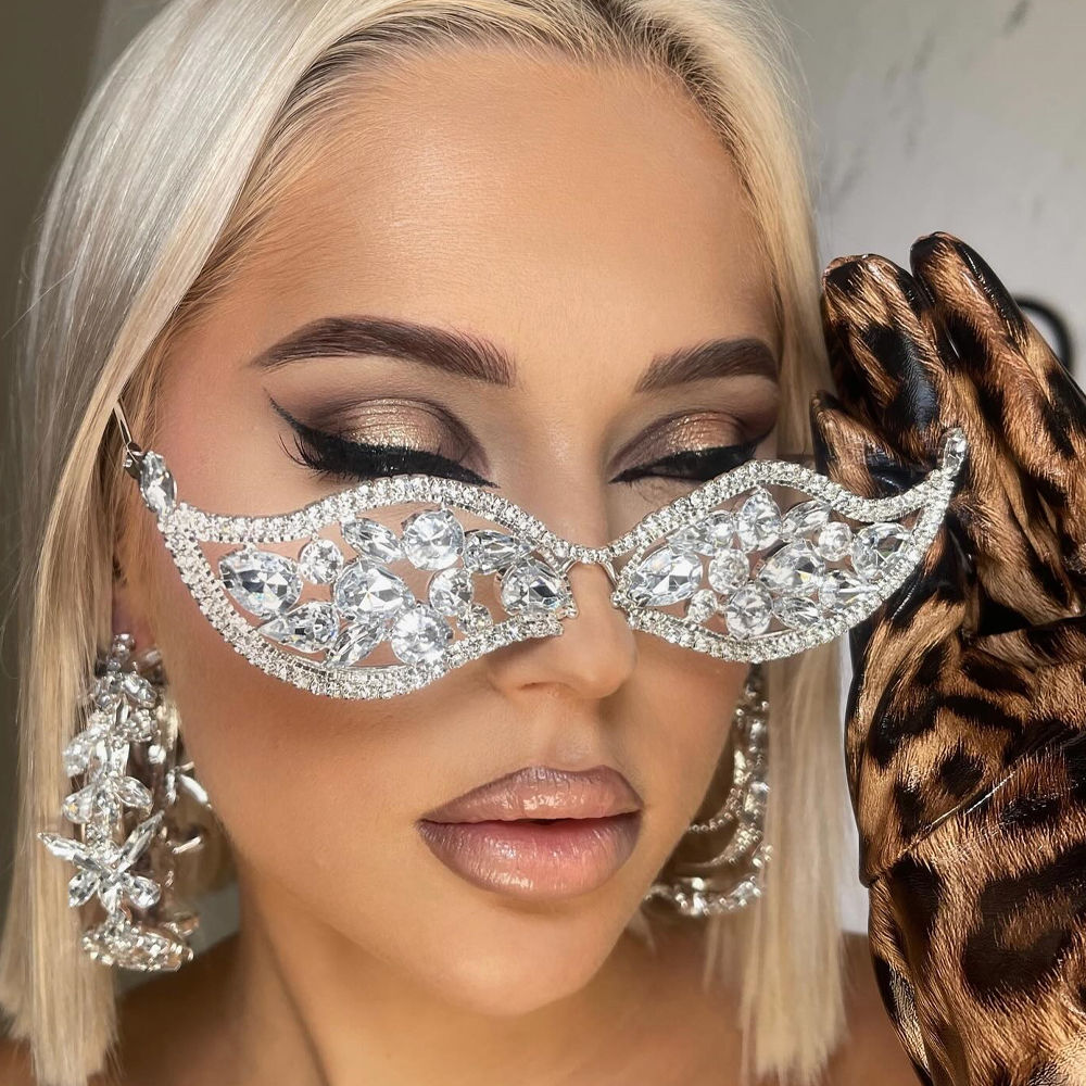 Crystal Framed Rhinestone Sunglasses 