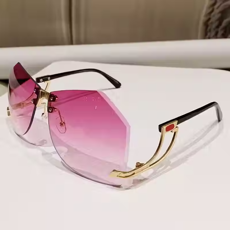 Thumbnail: Frameless Hollowed-Out Bold