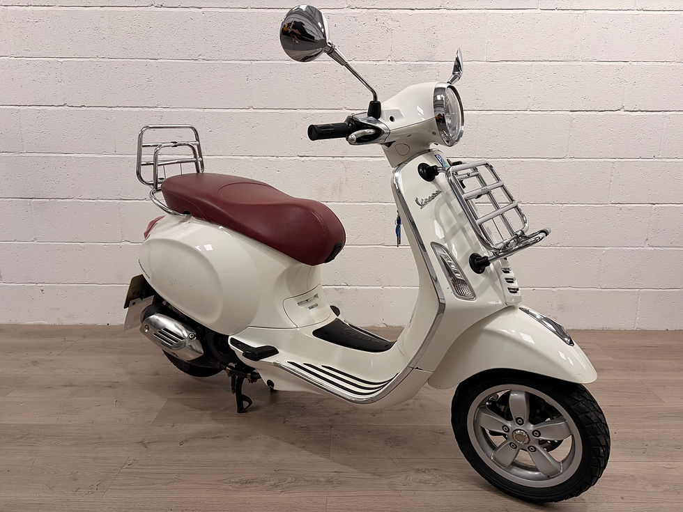 Used Piaggio Vespa Primavera 125 Learner Legal For Sale SJT Motorcycles Front Right.jpeg