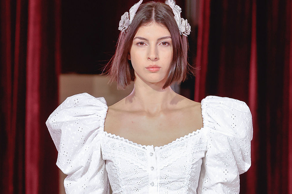 La esencia de Ibiza en blanco y encaje para novias