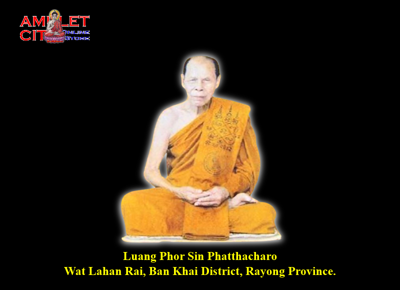 Thumbnail: Golden-Tongued Sarika Bird Amulet from Albino Buffalo Horn @ Luang Phor Sin