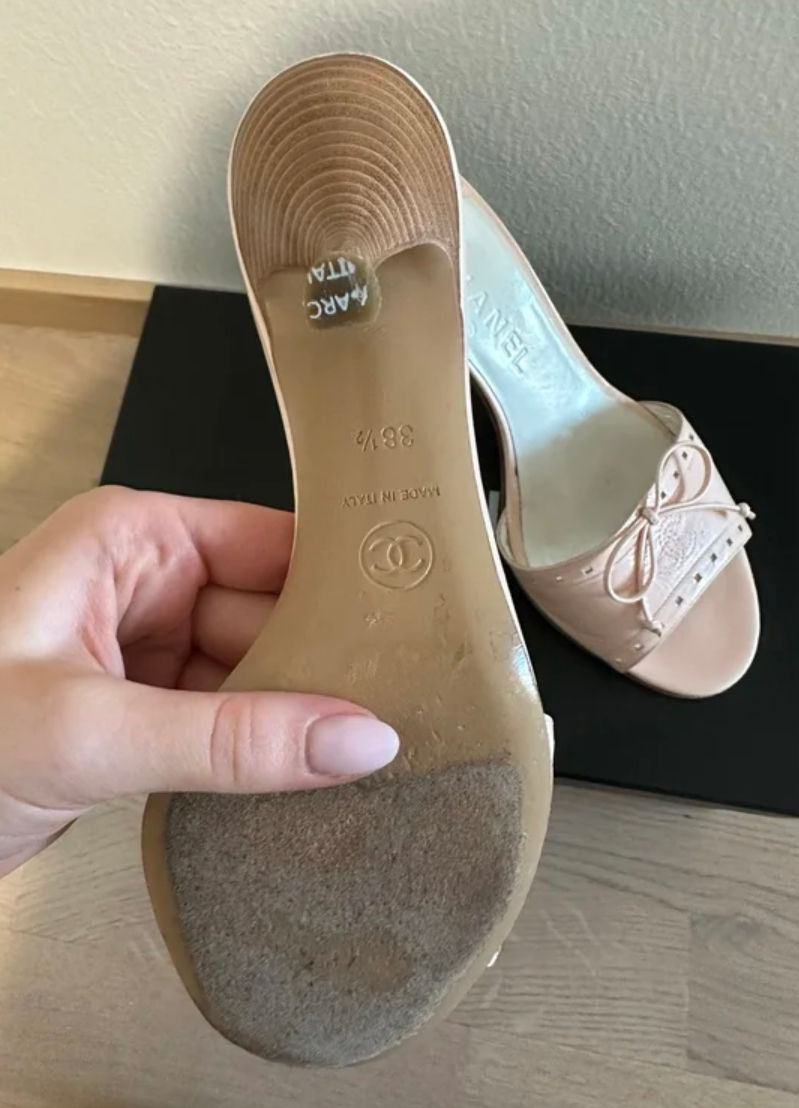 Thumbnail: Chanel heels (38.5 eu)