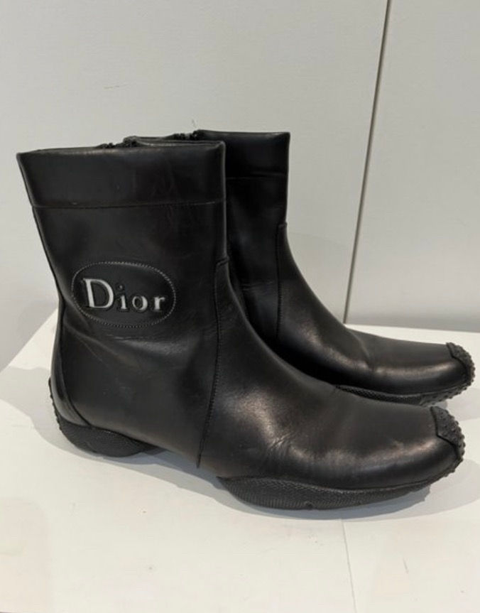 Thumbnail: Dior ankle boots (size 36.5 EU) 