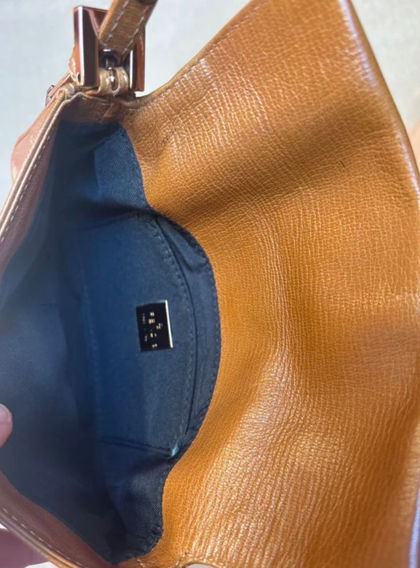 Thumbnail: Fendi leather baguette 
