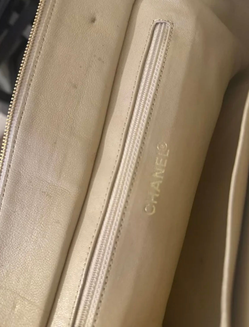 Thumbnail: Chanel tote bag 