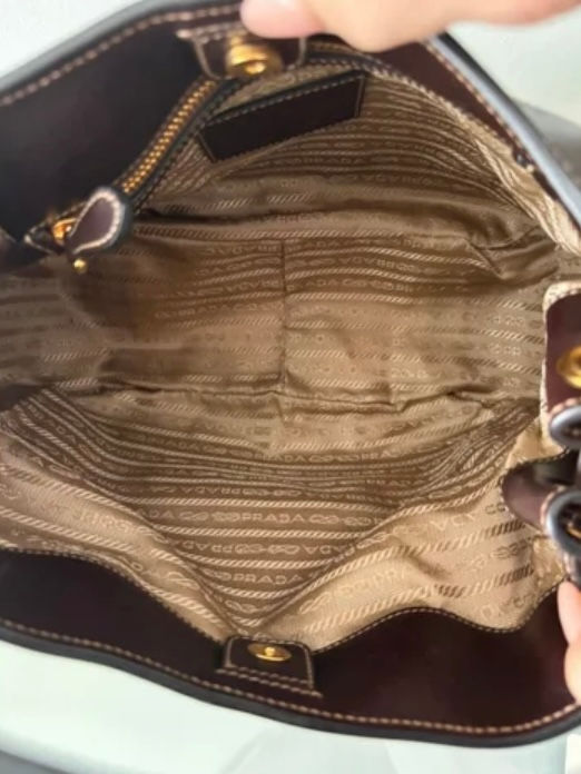 Thumbnail: Prada bag 