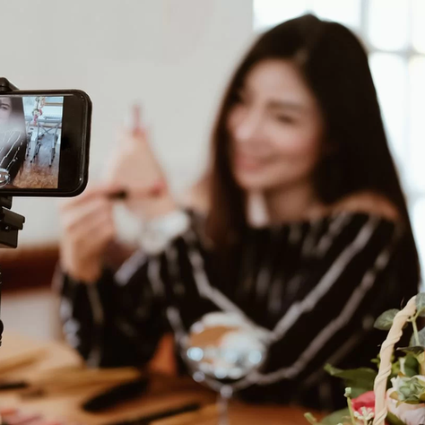SOCIAL MEDIA E DISTURBI ALIMENTARI