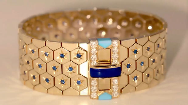 van-cleef-arpels-signature-collections-ludo-collection-ludo-bracelet-video01-thumbnail-960