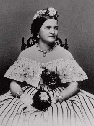 Mary Todd Lincoln pearls